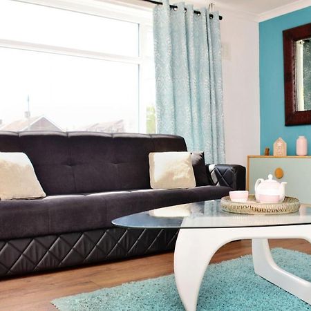 Sm Dreams Unlimited Serviced Accommodation- Stanwell-Staines-Heathrow Εξωτερικό φωτογραφία