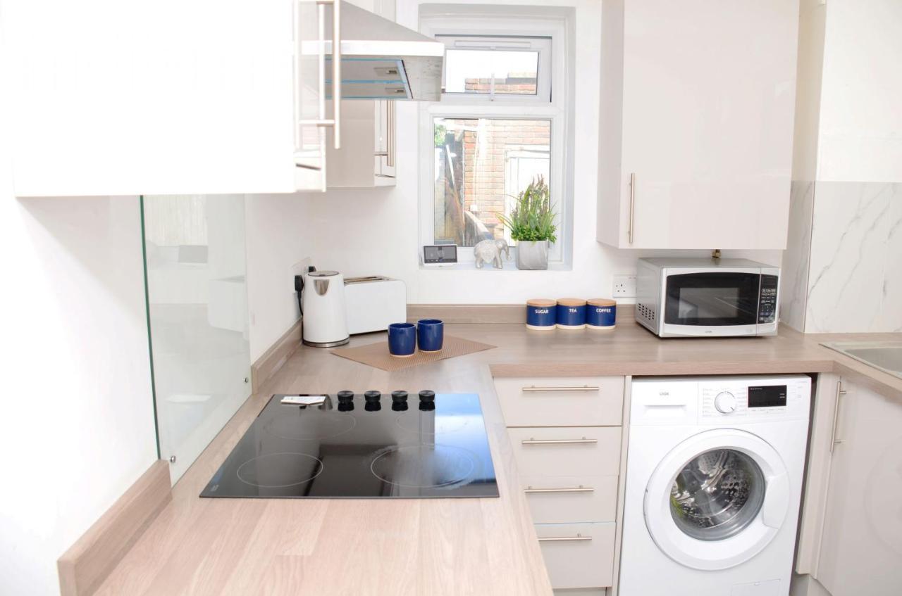 Sm Dreams Unlimited Serviced Accommodation- Stanwell-Staines-Heathrow Εξωτερικό φωτογραφία