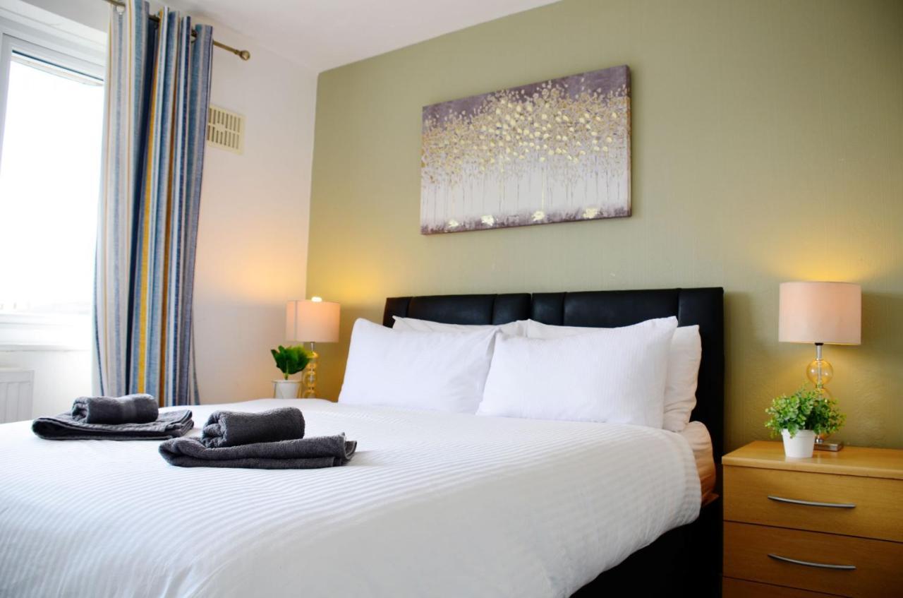 Sm Dreams Unlimited Serviced Accommodation- Stanwell-Staines-Heathrow Εξωτερικό φωτογραφία
