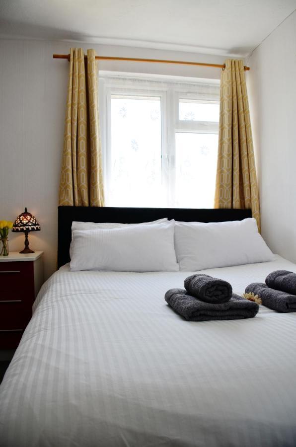 Sm Dreams Unlimited Serviced Accommodation- Stanwell-Staines-Heathrow Εξωτερικό φωτογραφία