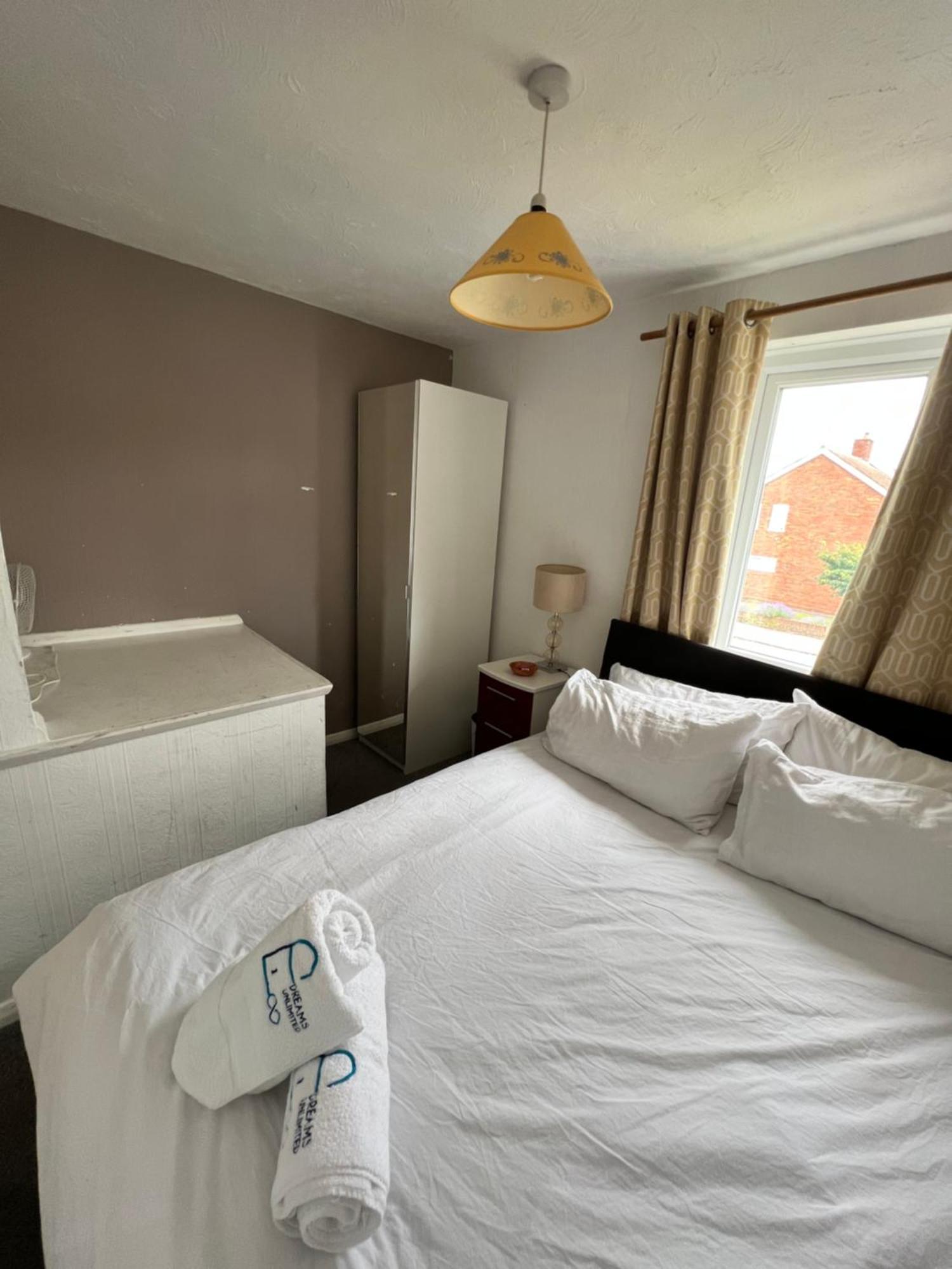Sm Dreams Unlimited Serviced Accommodation- Stanwell-Staines-Heathrow Εξωτερικό φωτογραφία