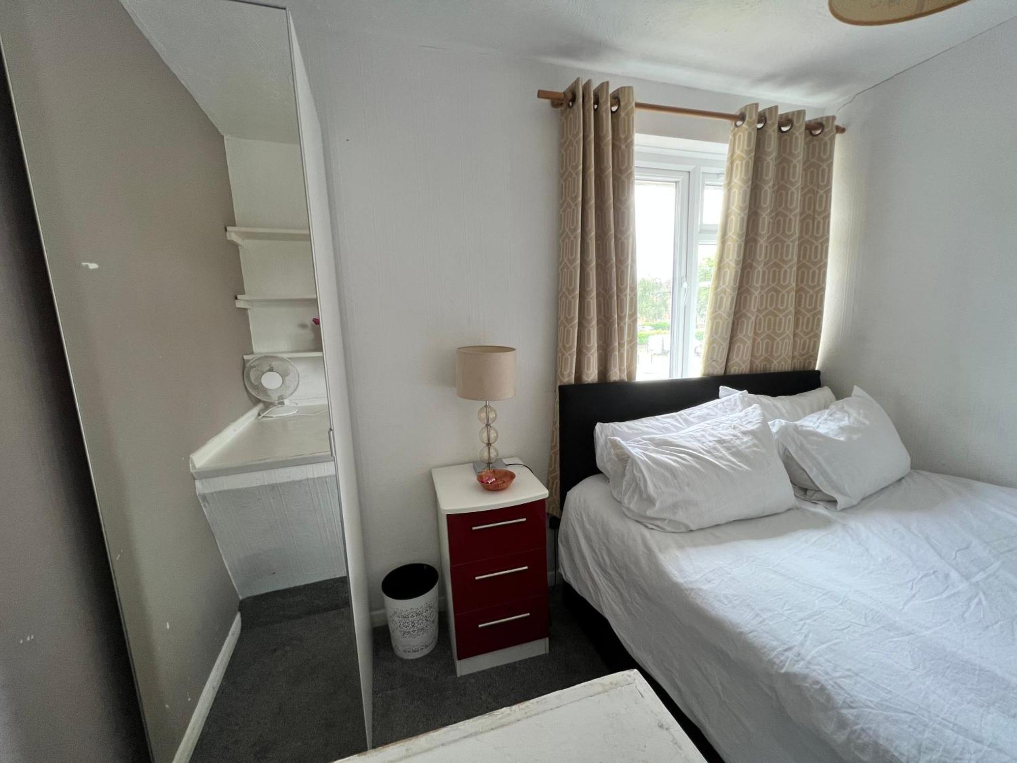 Sm Dreams Unlimited Serviced Accommodation- Stanwell-Staines-Heathrow Εξωτερικό φωτογραφία